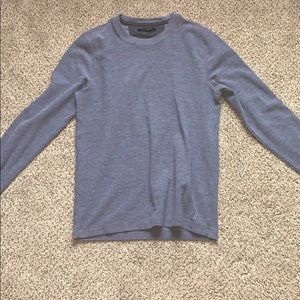 A banana republic long sleeve tee.